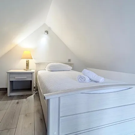 Holiday home Le Nid Des Grands Geais *
